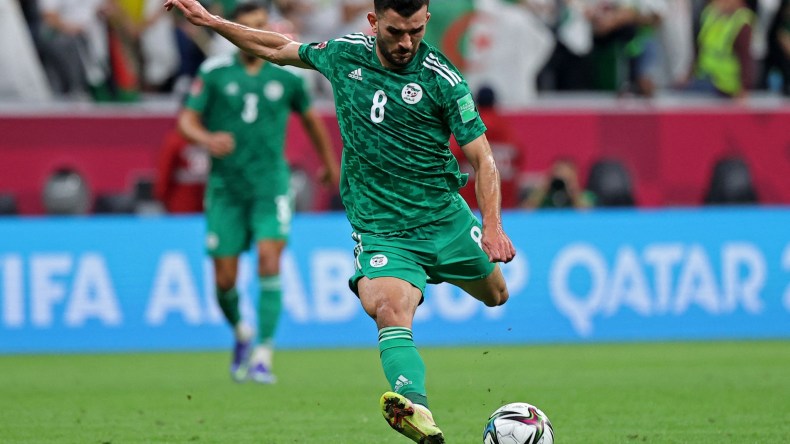 “الفيفا” محتفيا بسعيود.. صنع الفارق في كأس العرب