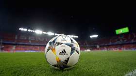 وفاة اللاعبين في ميادين الكرة