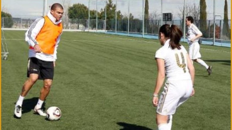صورة تدريبات البرتغالي بيبي مع شابة لتخفيف خشونته تثير جدلا