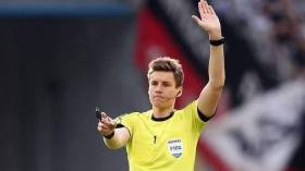 حكم ألماني لإدارة نهائي كأس العرب بين الجزائر وتونس