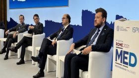 الجزائر تعرض تجربتها بإيطاليا