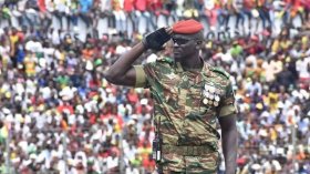 رئيس غينيا لمنتخب بلاده: كأس افريقيا أو تسديد ما تم صرفه على الفريق