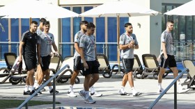 بوقرة يُوظّف لاعبَين أساسيَين جديدَين أمام مصر