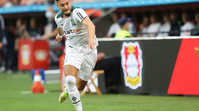 أنصار مونشغلادباخ يختارون بن سبعيني أفضل لاعب في الفريق