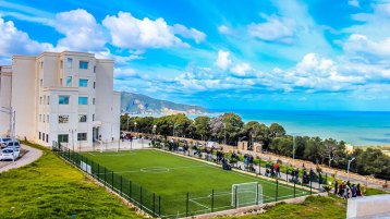 في المركز الجامعي بتيبازة