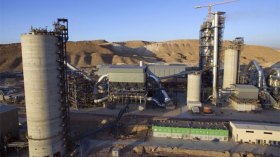 220 مليون دولار… صادرات الإسمنت الجزائري في 2021