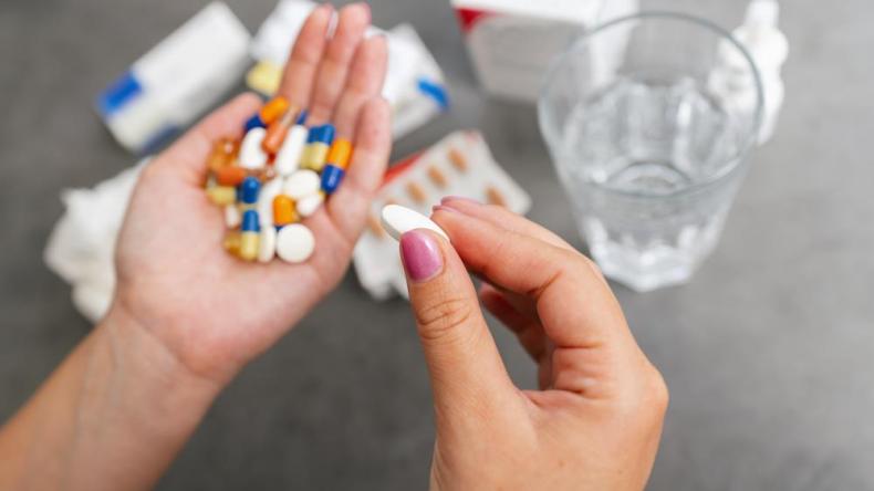 أمهات مدمنات.. المهلوسات والمخدرات تفتك بأسر جزائرية