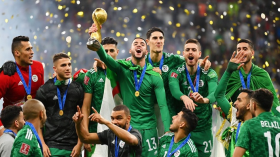 التهاني تتهاطل على بطل العرب