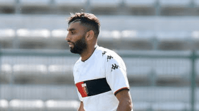 فريق آخر يُخطّط لِجلب فارس