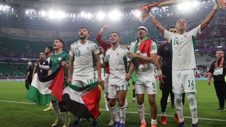 محاربو الصحراء ملتزمون بِالكبرياء الثوري