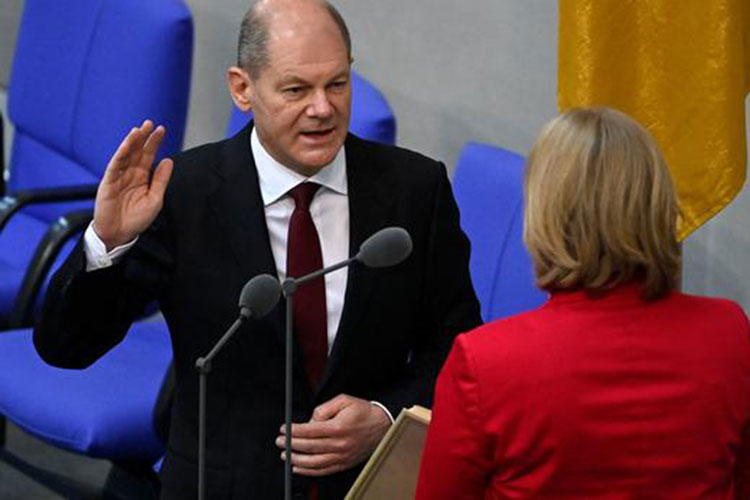 Le successeur d’Angela Merkel a prêté serment devant les députés