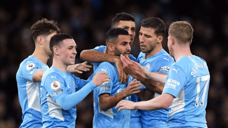 محرز أفضل لاعب في مانشستر سيتي هذا الموسم