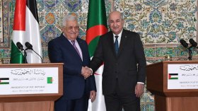 الرئيس تبون يعلن تقديم الجزائر مساهمة مالية بقيمة 100 مليون دولار لدولة فلسطين