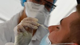 الجزائريون على موعد مع ذروة الموجة الرابعة نهاية ديسمبر