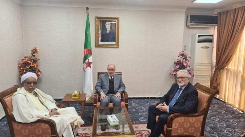 بلمهدي يستقبل عميد مسجد باريس والخليفة العام للطريقة التيجانية