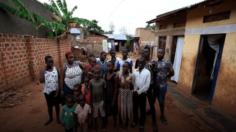 تلقب بأم الـ44.. تعرف على المرأة الأكثر إنجابا في العالم