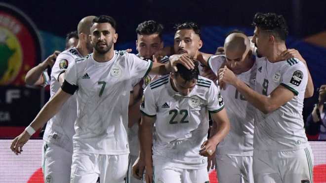 “الخضر” يشدون الرحال السبت إلى الكاميرون للدفاع عن لقبهم 