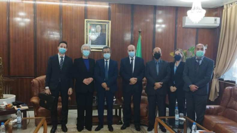 مباحثات جزائرية ألمانية حول مشاريع مشتركة في قطاع الصحة