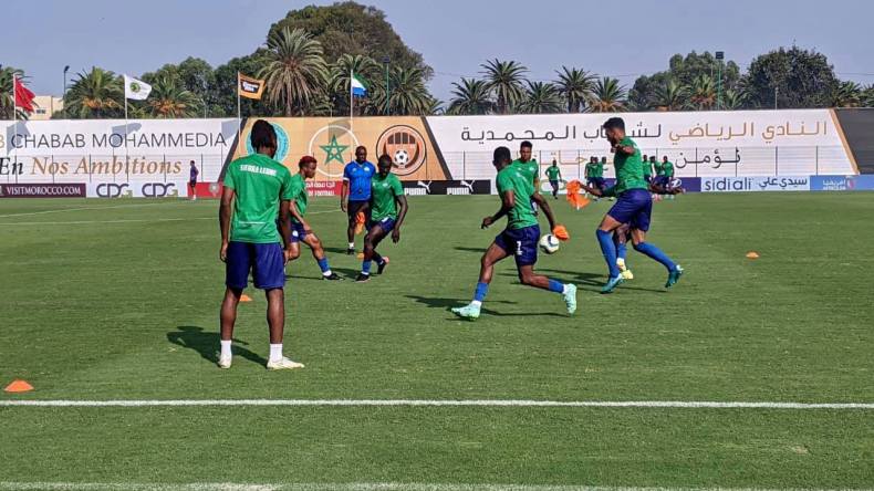 كاف يسلط الضوء على منافس “الخضر” في المباراة الأولى من الكان