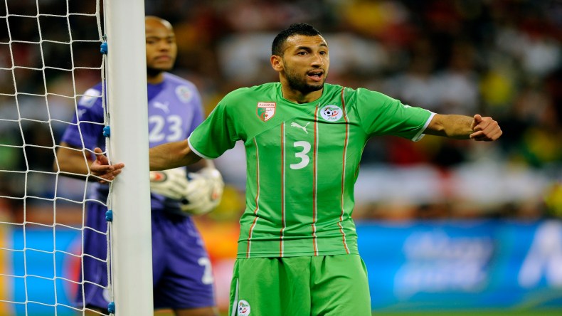 هذا ما توقعه بلحاج بخصوص مواجهة “الخضر” ومصر