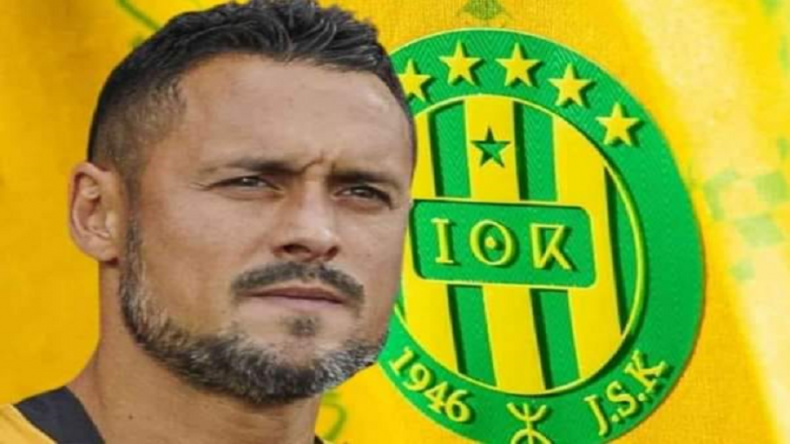 كريم زياني يغادر شبيبة القبائل