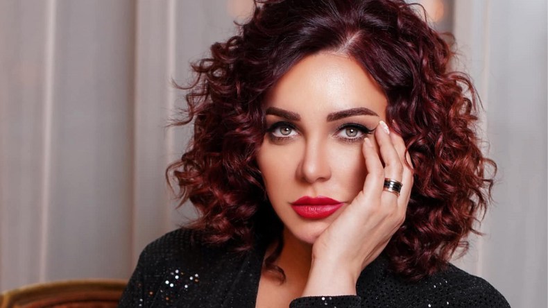 بالفيديو.. سلاف فواخرجي تروي تفاصيل فقدانها البصر في حادث أليم