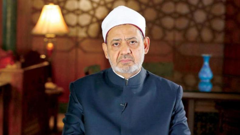 هل انتقد شيخ الأزهر الاحتفال برأس السنة الميلادية واعتبره من أسباب ضعف الأمة؟