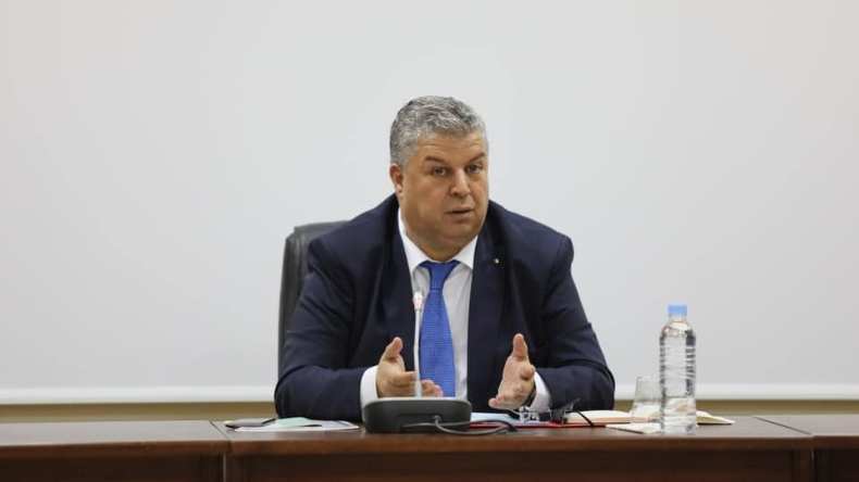 حديث عن بقاء عمارة رئيسا للفاف