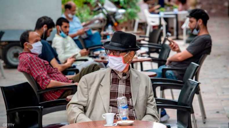 كورونا بالجزائر: غلق الـمؤسسات والفضاءات التي تخالف التدابير الصحية