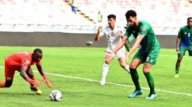 الإعلام الرياضي الدولي: الحارس كامارا يفاجئ “الخضر”