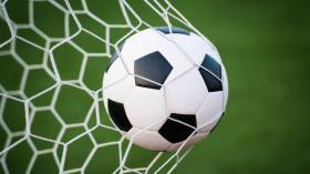 التونسيون يجتاحون البطولة الجزائرية… والمحليون في تقاعد مسبق