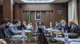 بلعريبي يأمر بتسريع إنجاز المركب الأولمبي بوهران