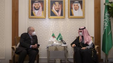 Lamamra porteur d’une lettre du président Tebboune au roi Salmane