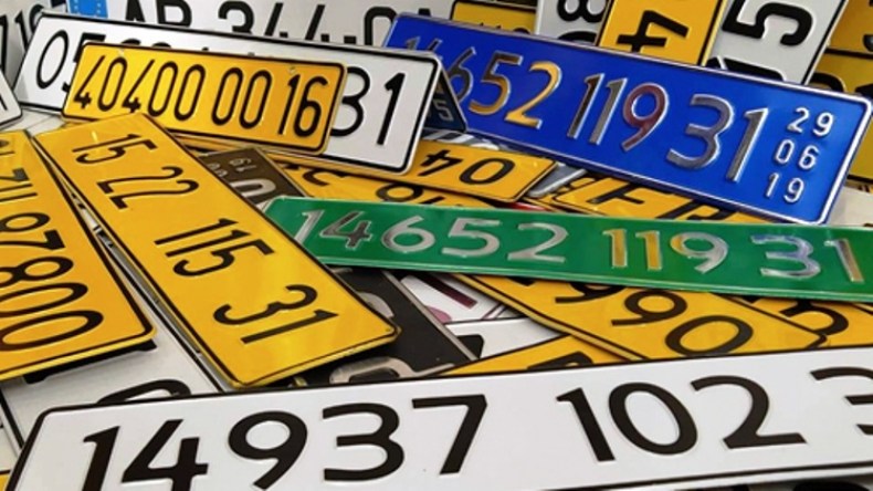 الشروع في إصدار ترقيم خاص للمركبات بالولايات الجديدة