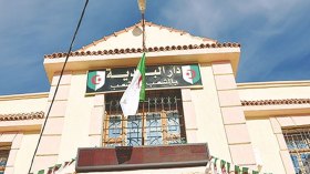 عمال البلديات يطالبون بتعديل القانون الأساسي