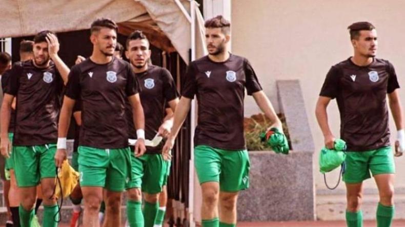 “السنافر” يستثمرون في سقوط رائد وصيف البطولة