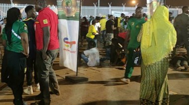 8 morts dans une bousculade devant le stade abritant le match Cameroun-Comores
