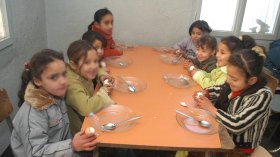 أزمة إطعام مدرسي.. ومديرون في مواجهة نقص العمال