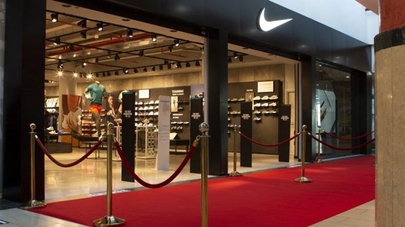 المراكز التجارية تحتضر.. والفضاءات الكبرى لم تعد ملاذ الجزائريين!