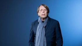 كلود لوروا يقف إلى جانب الجزائر ويتّهم الأوروبيين و”الفيفا”