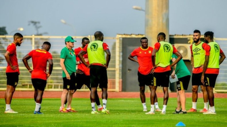 حديث عن التستّر على إصابة لاعبي الكاميرون بِفيروس “كورونا”