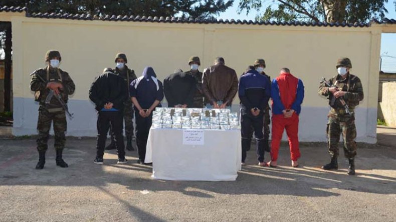 حجز 23 قنطار مخدرات مغربية وتوقيف 33 متاجرا بها