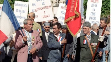 Réparation des Harkis: le projet de loi est adopté par le Parlement français