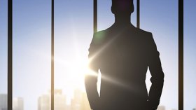 مركزية الوجود القيمي للإنسان