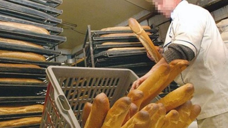 الخبز بـ10 دنانير مؤقتا.. وعفو عن الخبازين المخالفين