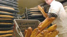 الخبز بـ 10 دج حاليّا.. واجتماعات “ماراطونية” لبحث الحلول