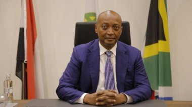 Président de la CAF: “l’Algérie doit remporter la coupe du monde”