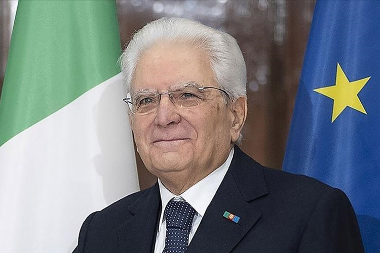 Italie: le président Sergio Mattarella réélu
