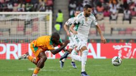 بلماضي للجمهور الجزائري: لا تُؤذوني في محرز