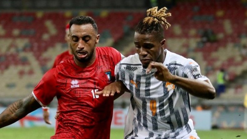 الحكم المغربي يحرم غينيا الاستوائية من ركلة جزاء